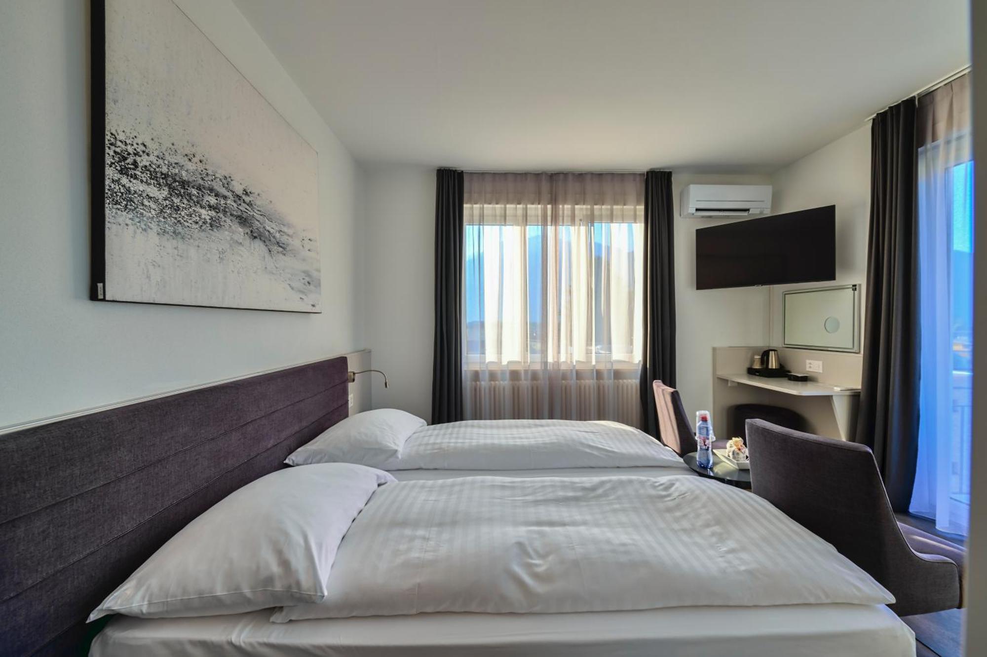 אסקונה Hotel Luna Garni מראה חיצוני תמונה