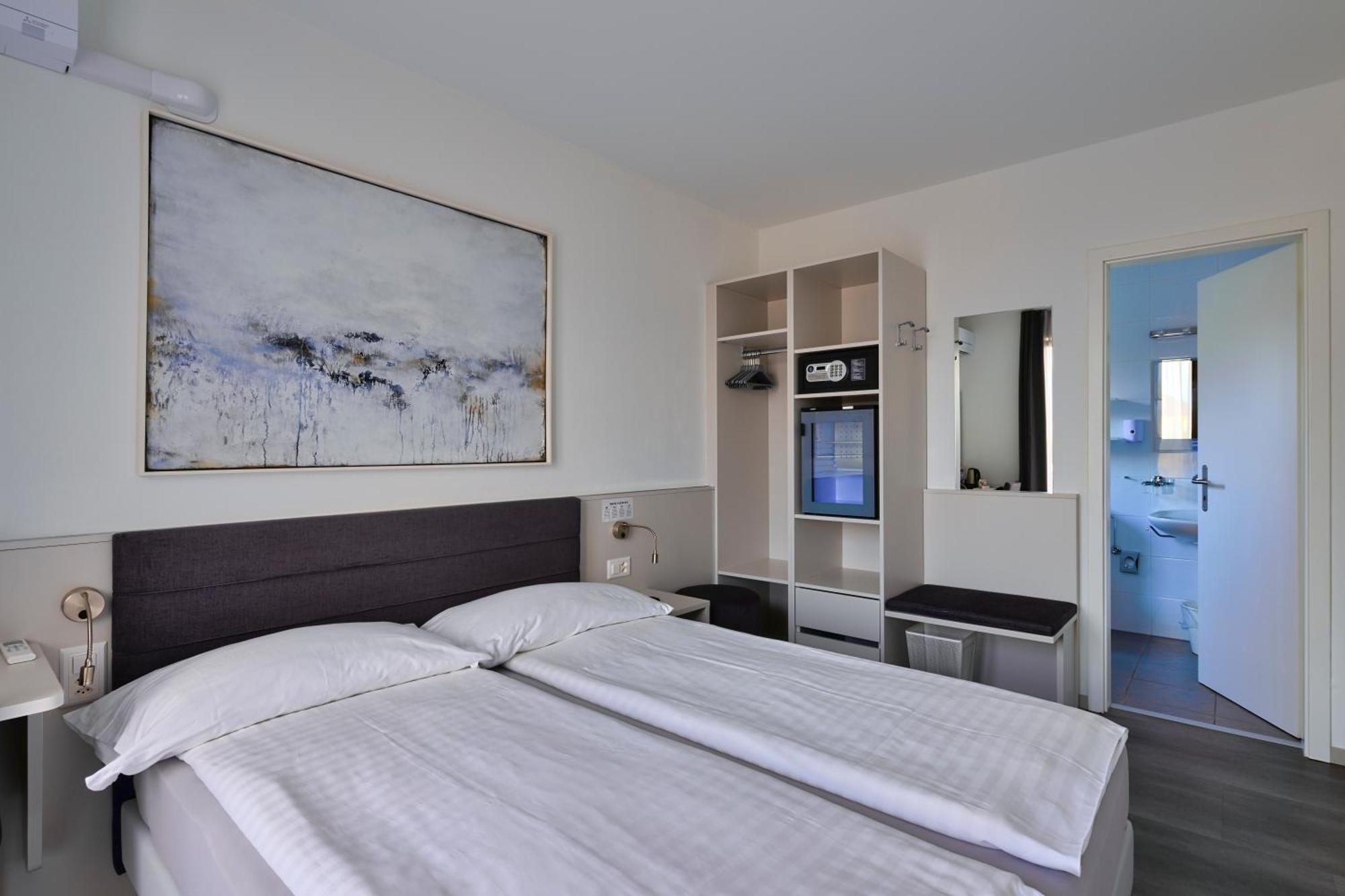 אסקונה Hotel Luna Garni מראה חיצוני תמונה